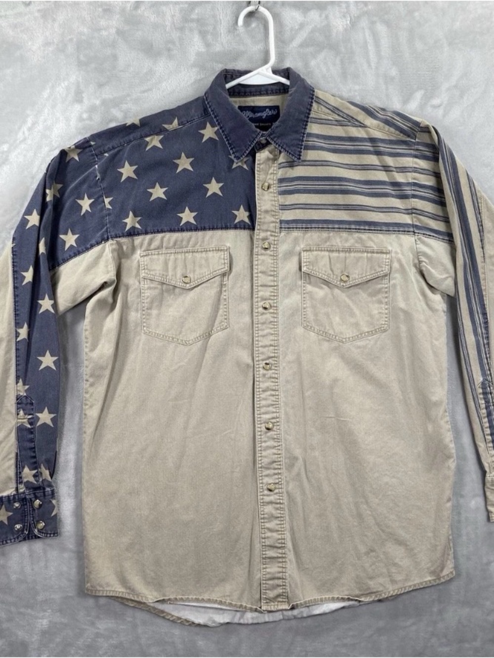 Men's Vintage Wrangler Star & Stripe, Pearl Snap Button Down - Medium
